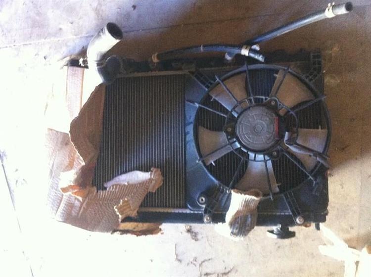 Радиатор основной Хонда Фит в Мариинске 1288