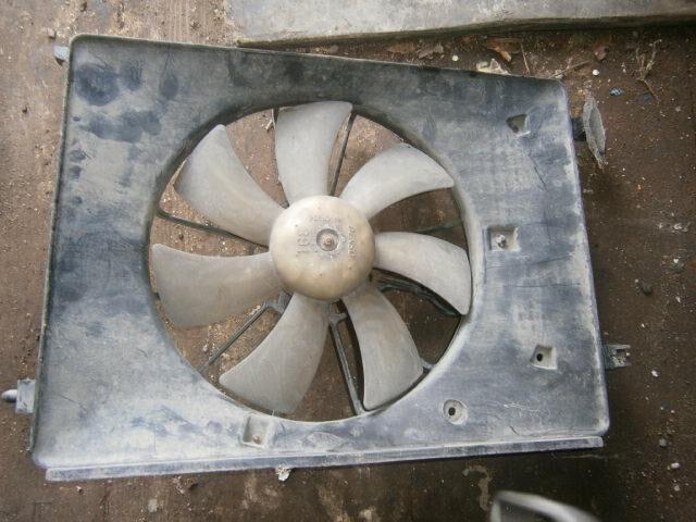 Диффузор радиатора Хонда Фит в Мариинске 24055